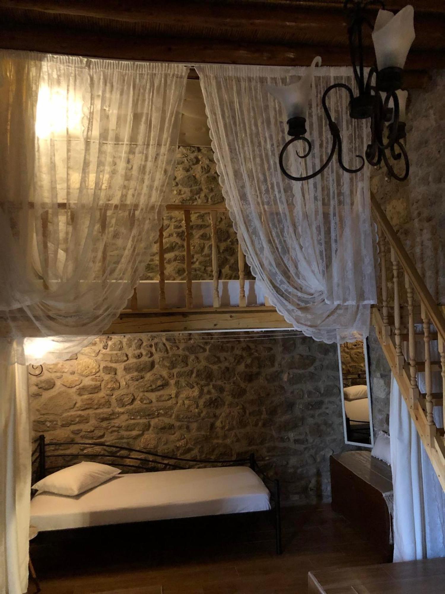 לינדוס M&M Stone-Village House-Family-Vintage מראה חיצוני תמונה